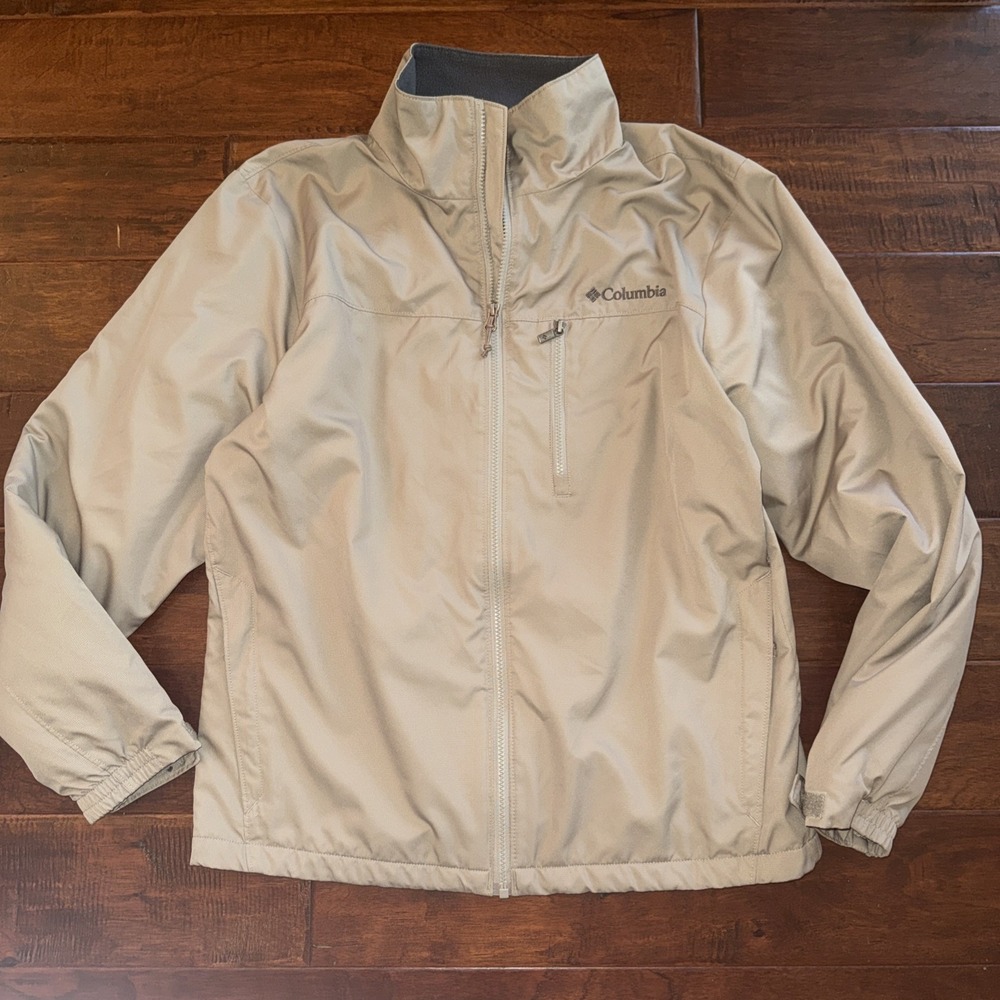 Columbia Soft Shell Jacket Size Medium Tan Full Zip Fleece Lined Pockets
